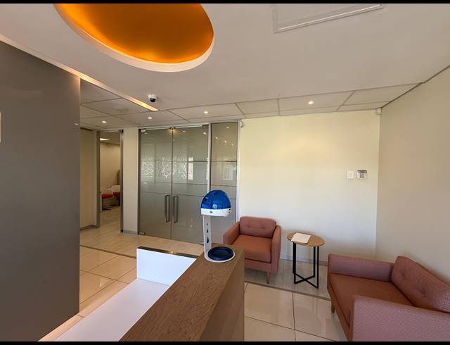 415M² OFFICE TO LET IN NEWLANDS